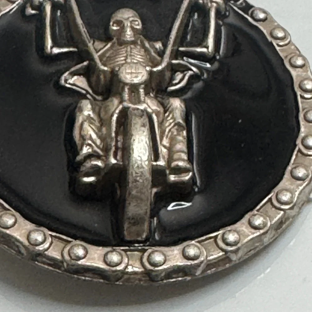 Skeleton Rider Motorcycle Belt Buckle Silver‎ Tone Black Metal Round